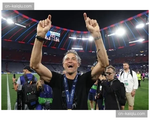 巴黎FC主场4-1爆冷大胜摩纳哥，博格巴时隔一年半复出替补登场